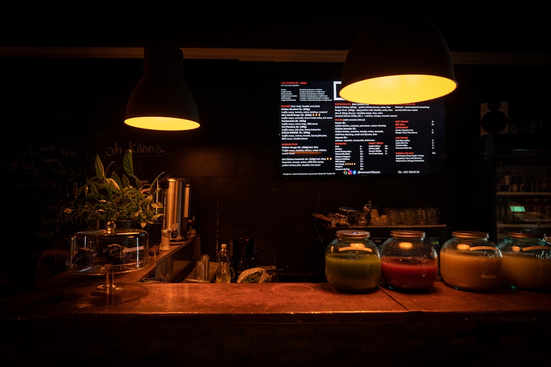 Best Practices for Designing a Mobile-Friendly QR Restaurant Menu with iqr.al